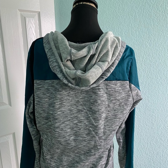 Rue21 Hoodie Jacket - Picture 2 of 3